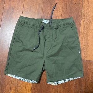 Charlie Holiday Green Shorts Size 36